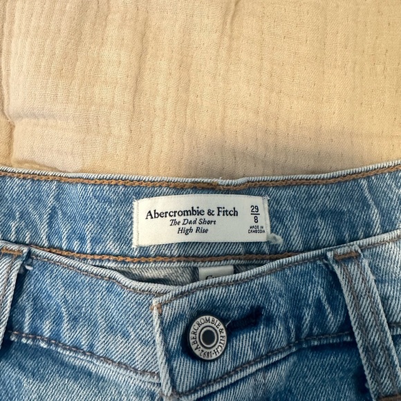 Abercrombie Curve Love High Rise Dad Short - Picture 6 of 7